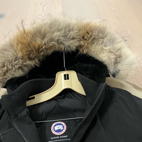 Canada Goose - women’s parka in black and size xs - Picture 2 of 7